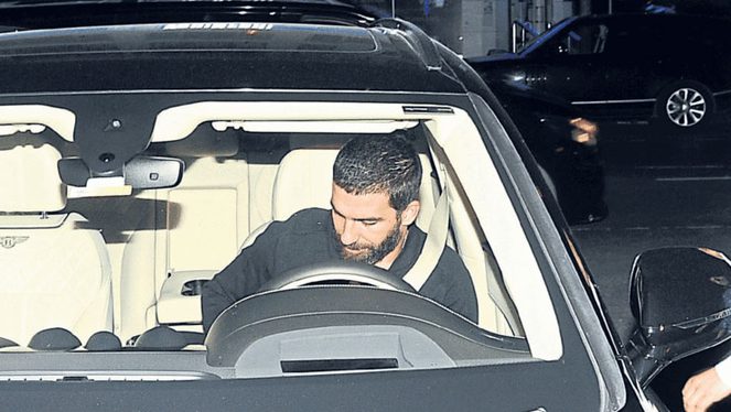 Arda Turan'ın eşi Aslıhan Doğan Turan kanlar içinde hastaneye kaldırıldı