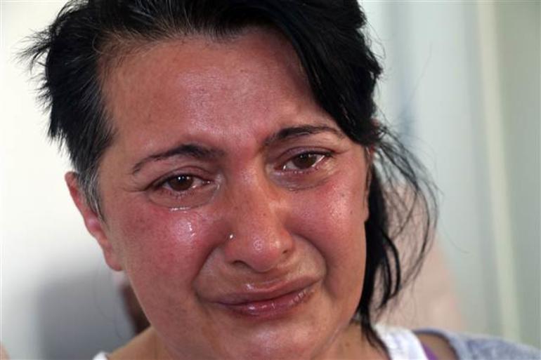 Dişlerini beyazlatmak isteyen kadın 32 dişinden oldu