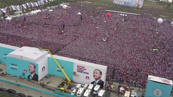 AK Parti'nin Yenikapı'daki mitingine kaç kişi katıldı?
