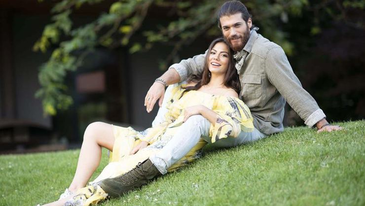 Demet Özdemir'in Flash Tv dans videosu olay oldu