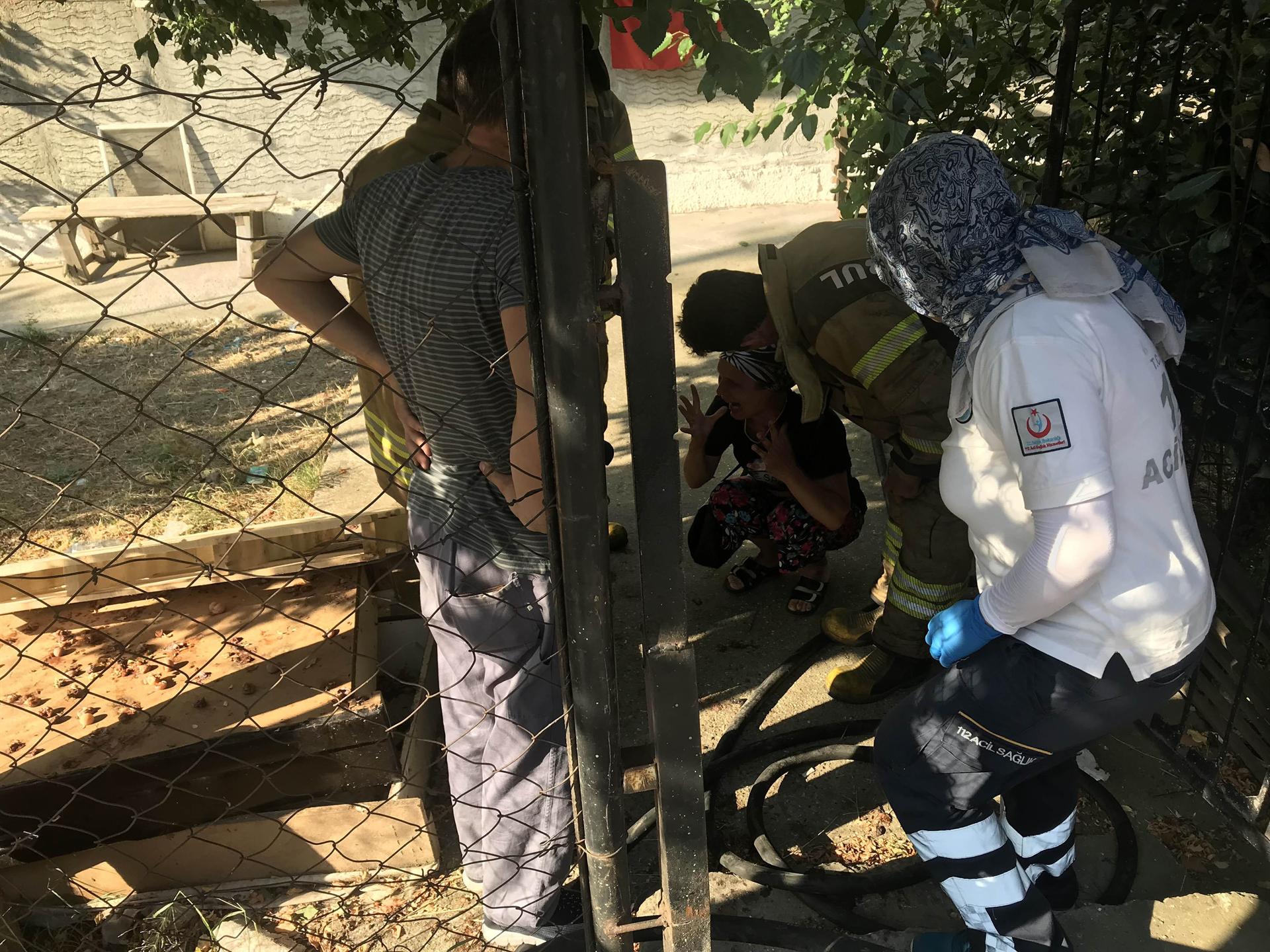 Pendik'te yangın faciası! Baba ve oğulları son anda kurtuldu
