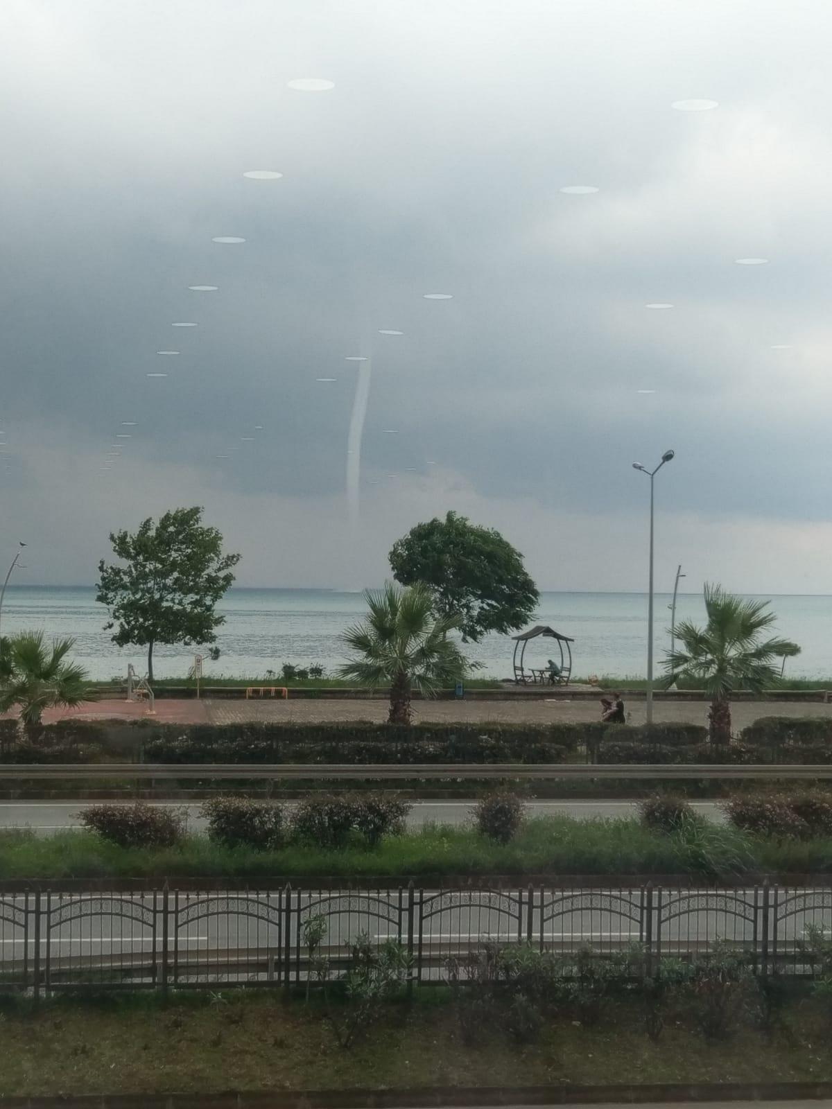 Rize'deki hortum panik yarattı