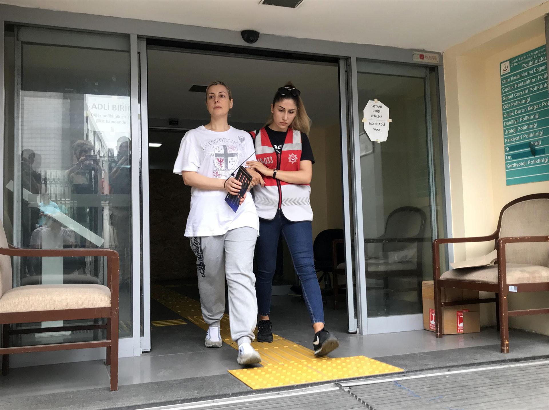 Adnan Oktar'ın kediciklere neden estetik yaptırdığı ortaya çıktı