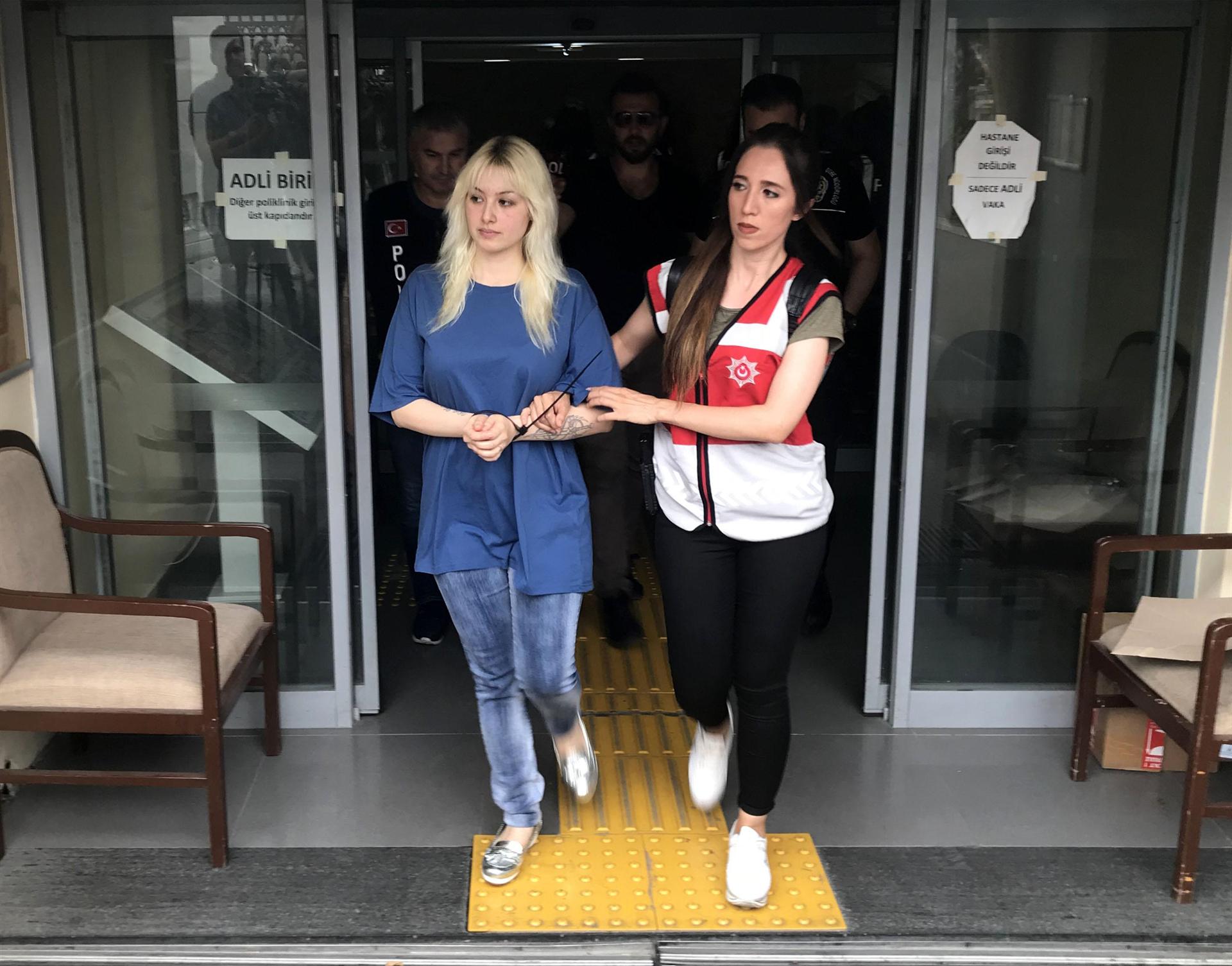 Adnan Oktar'ın kediciklere neden estetik yaptırdığı ortaya çıktı