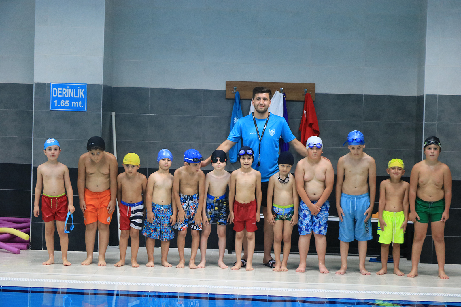 Pendikli öğrenciler yazı sporla değerlendiriyor