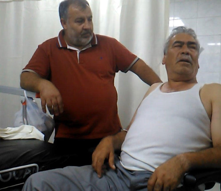 Vatandaşın kafasına gökten kurbanlık keçi düştü!