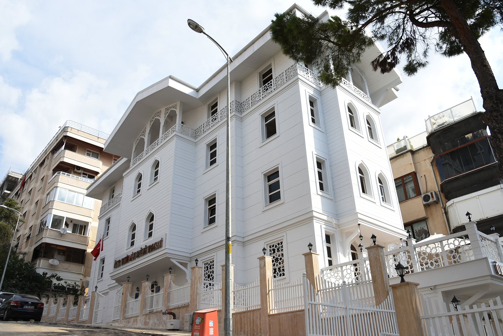 Pendik'e yeni deniz manzaralı sağlık ocağı