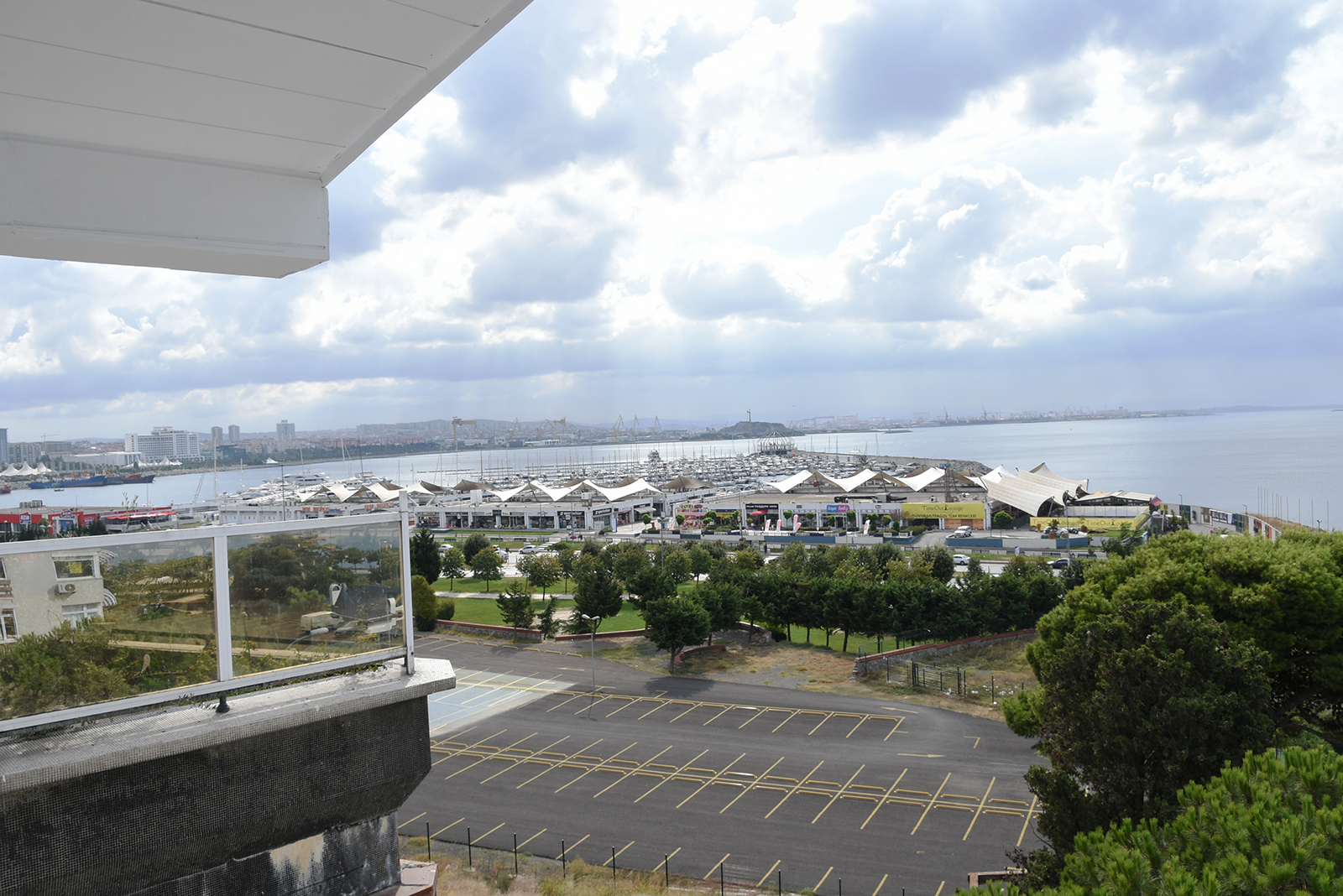 Pendik'e yeni deniz manzaralı sağlık ocağı