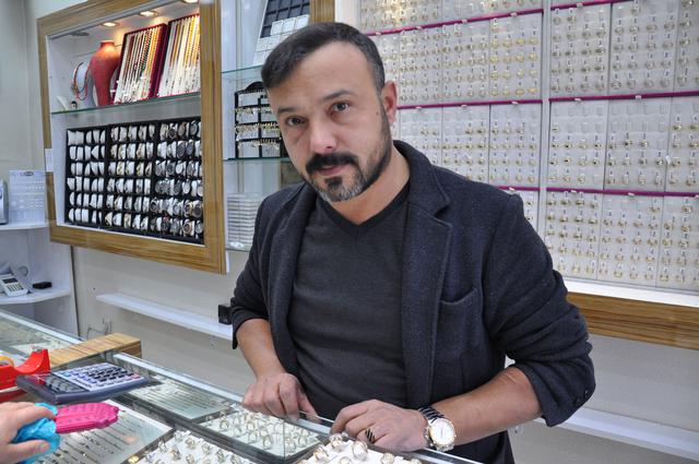 Kuyumcudan soyguncuya ters köşe