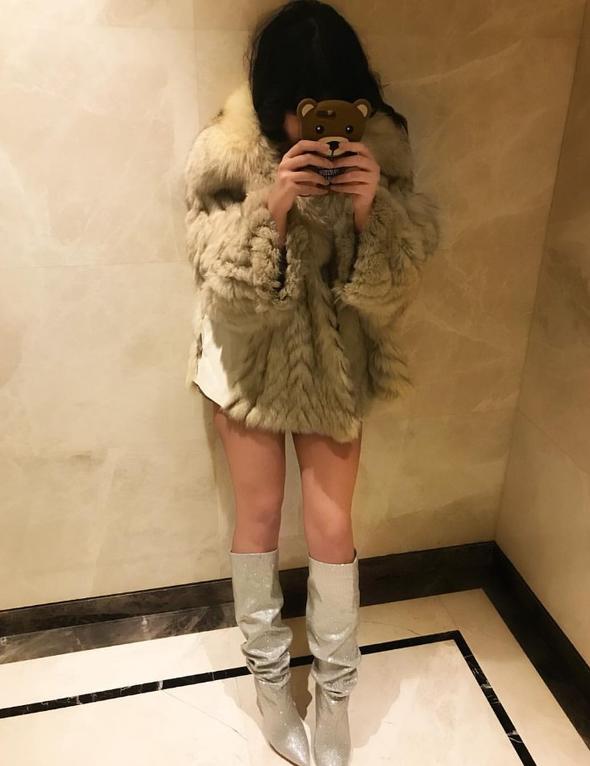 Bahar Candan'ın göbeği sosyal medyayı salladı