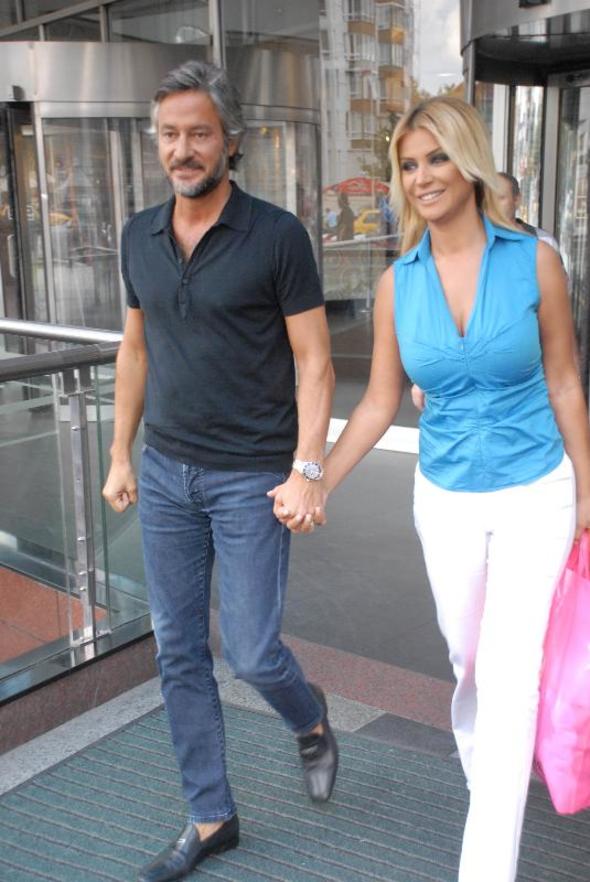 Songül Karlı 'Canlı yayında evlenmeyi ben istemedim'