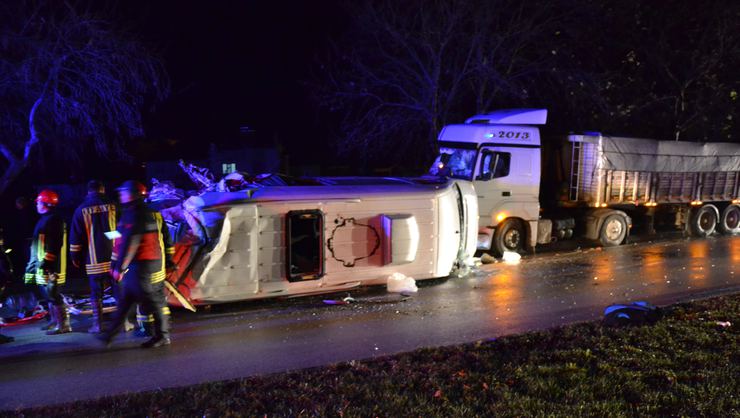 Çanakkale'de korkunç kaza! Çok sayıda ölü ve yaralılar var!