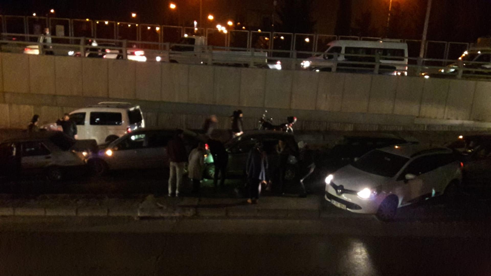 Adana'da 10 araçlı zincirleme kaza! 7 kişi yaralandı