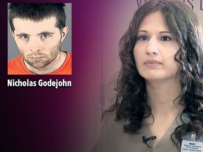 Annesi kızını 23 yıl boyunca hastasın diyerek yatağa mahkum etti!