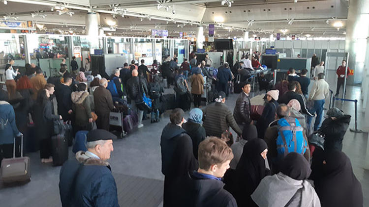 Atatürk Havalimanına akın ettiler