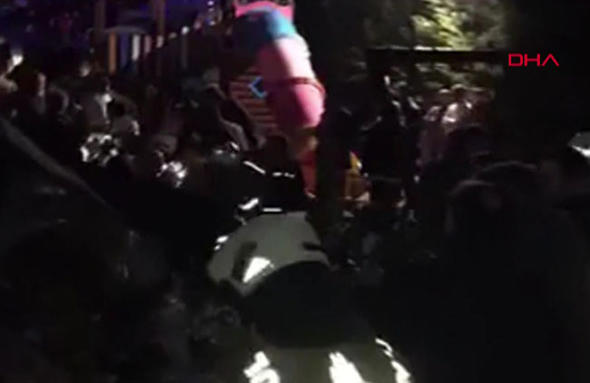 İstanbul Çekmeköy'de askeri helikopter düştü: 4 şehit