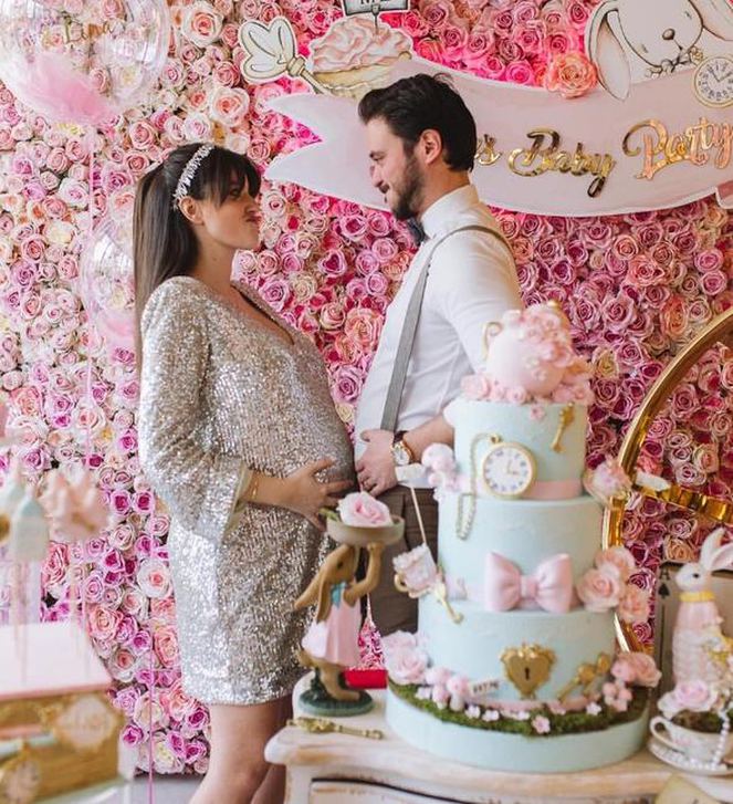 Pelin Akil ile Anıl Altan'ın ikizleri doğdu