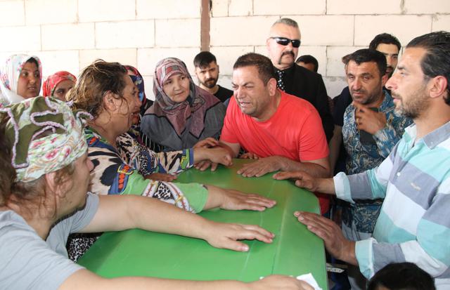 Dilber Ay son yolculuğuna uğurlandı