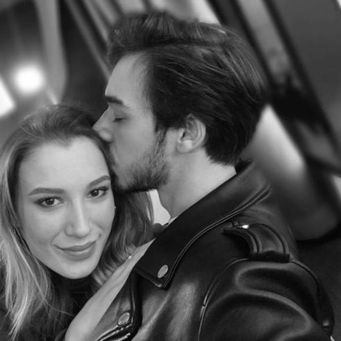 Arka Sokaklar'ın Tekin'i Onur Bay'dan aşk pozu