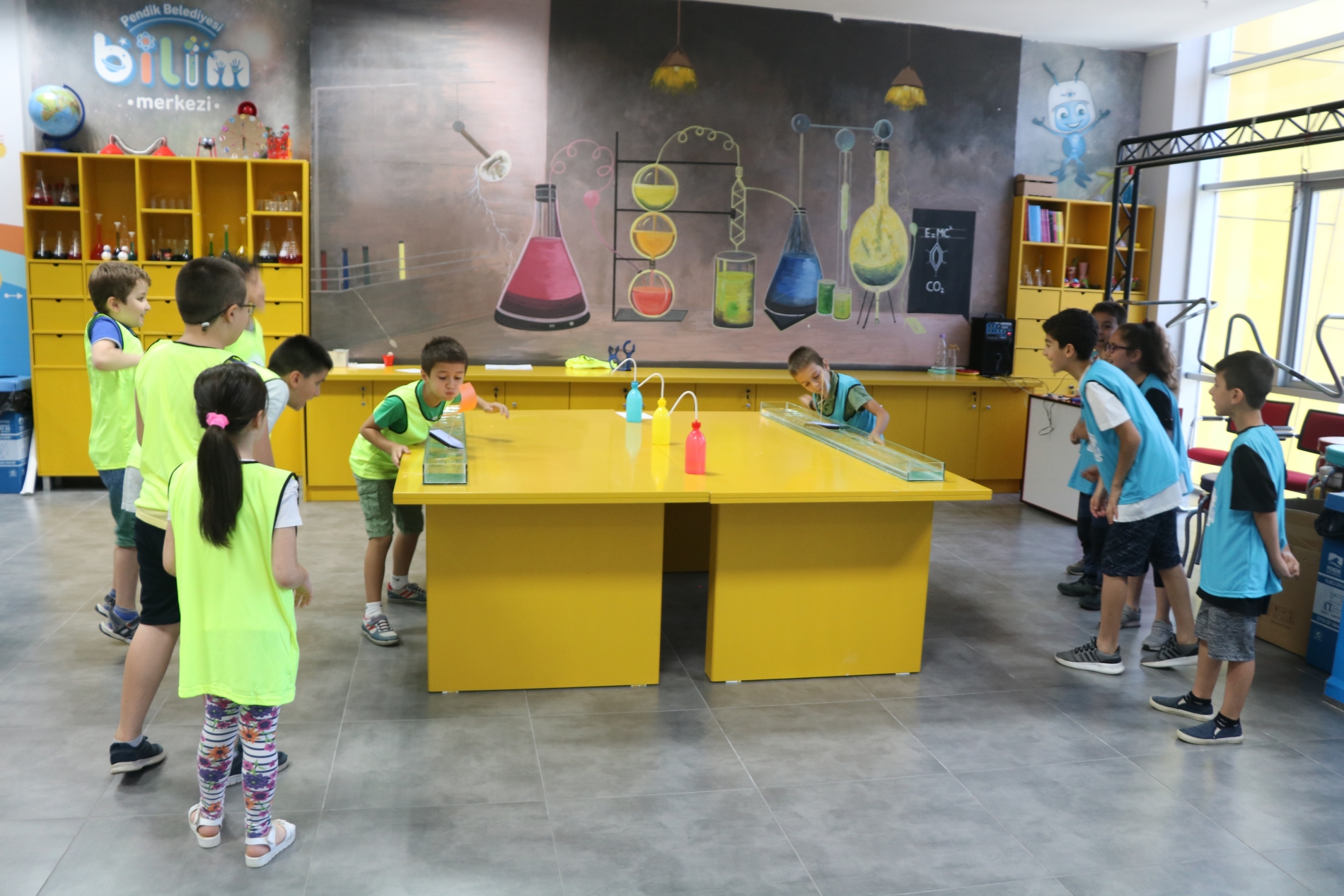 Pendik'te küçükler yarışmalarla yeteneklerini geliştirme fırsatı yakalıyor