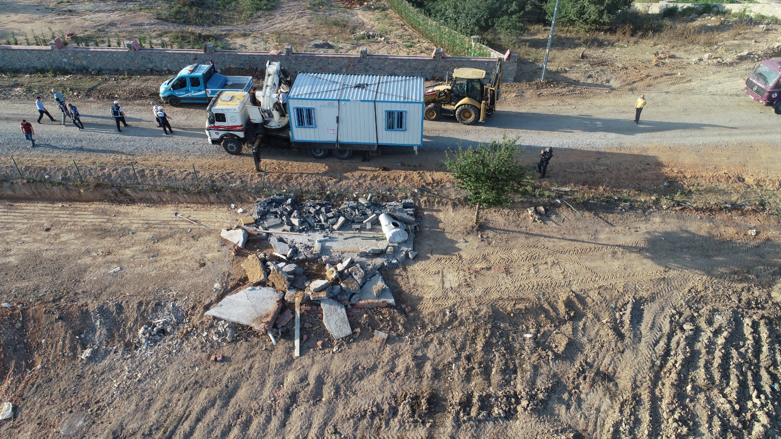Pendik Belediyesi ekipleri orman arazilerini gece gündüz koruyor