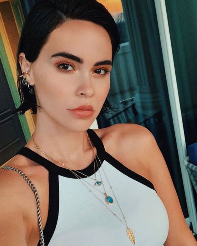 Zeynep Demirel'den onurlu hareket