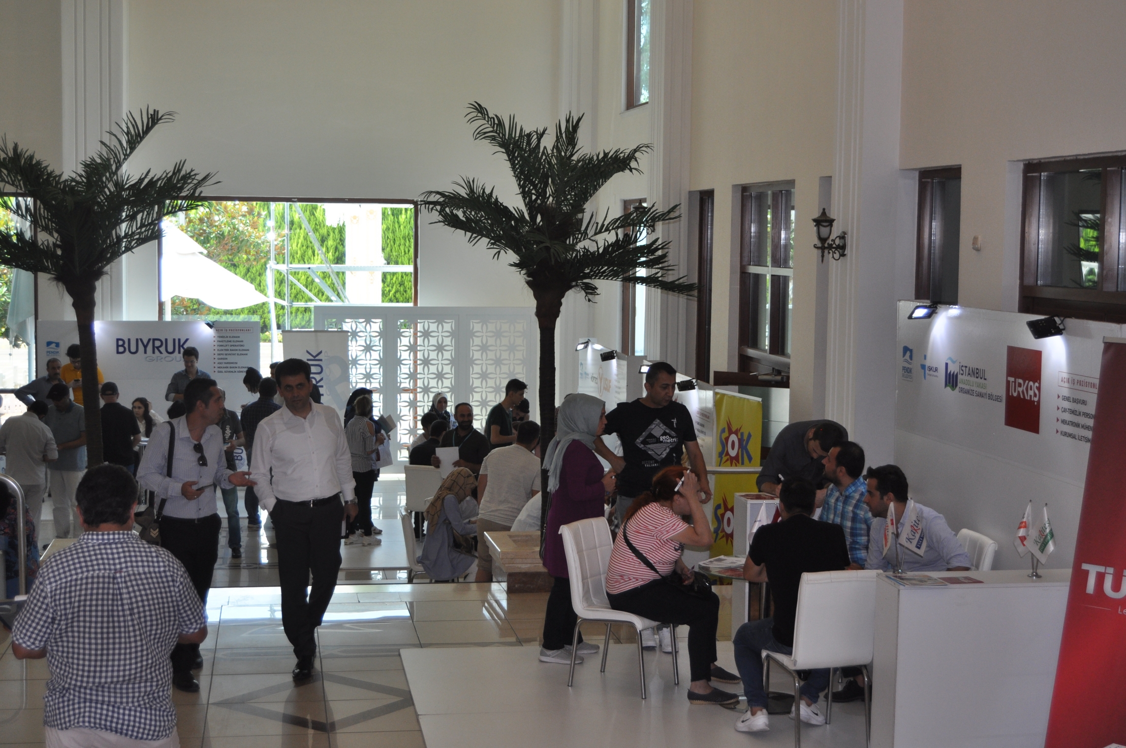 İş’te Pendik Buluşmaları yeni mezunlardan büyük ilgi gördü