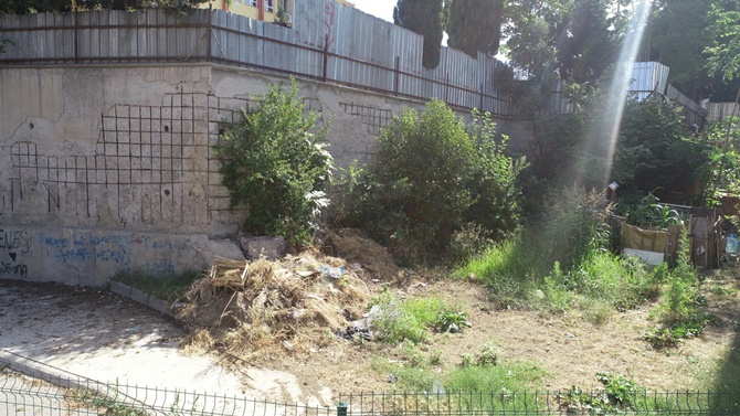 Pendik'te okul duvarları sağlamlaştırılıyor