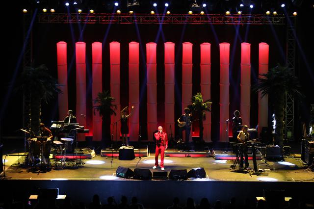 Mabel Matiz Çeşme’de hayranlarını unutulmaz gece yaşattı