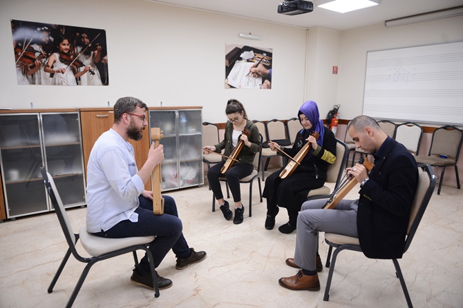 Pendik Sanat Akademisi yeni kursiyerlerini bekliyor