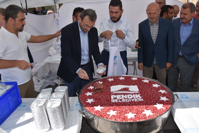 Pendik'te aşure etkinliği gerçekleştirildi