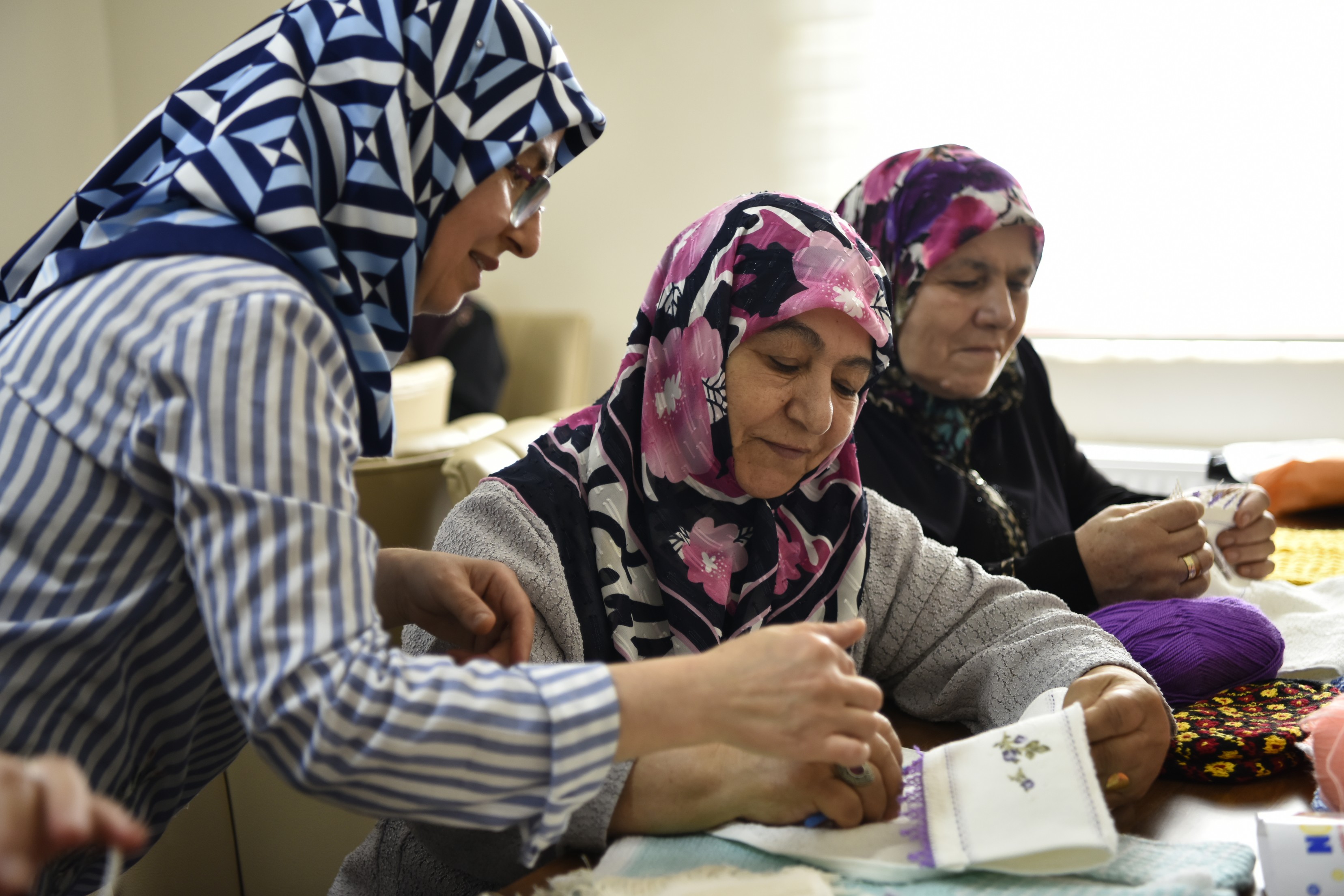 Pendik'te Vefa Kıraathanesi yaşlılara umut oluyor