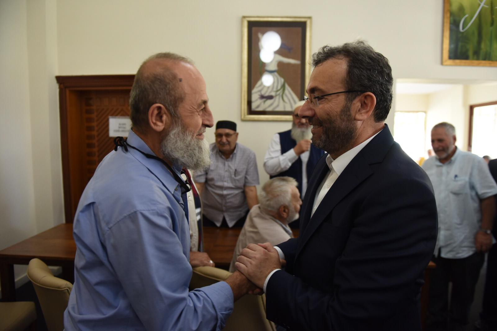 Pendik'te Vefa Kıraathanesi yaşlılara umut oluyor