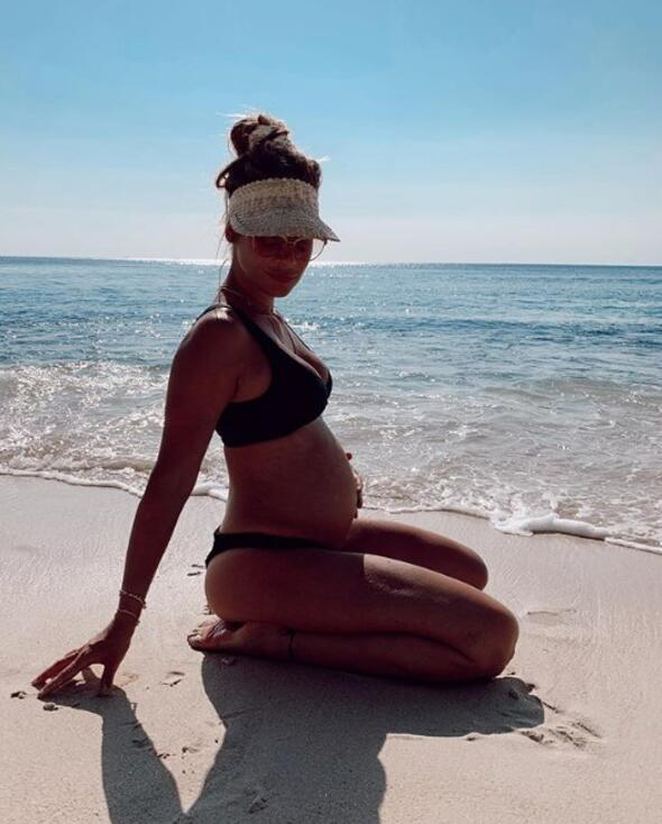 Müge Boz'un 5.ayına girdi