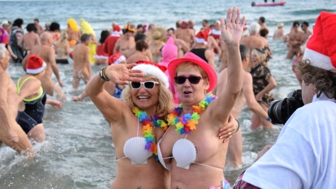 Cap d'agde: Sokaklarında çıpak dolaşılan kent...