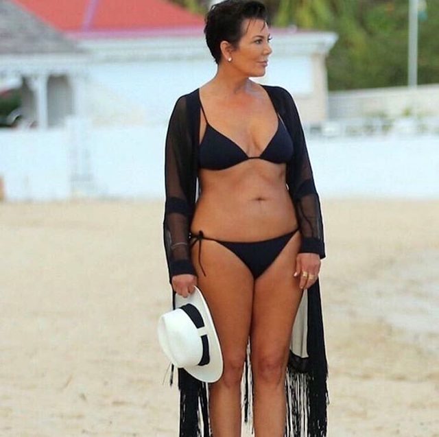 64-yasindaki-kris-jenner-siyah-bikinili-12444575-7443-m.jpg
