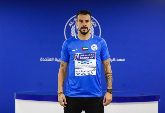 Negredo Al Nasr'a imzayı attı