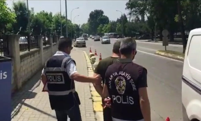 Binlerce kadını dolandıran çete, polisler tarafından yakalandı