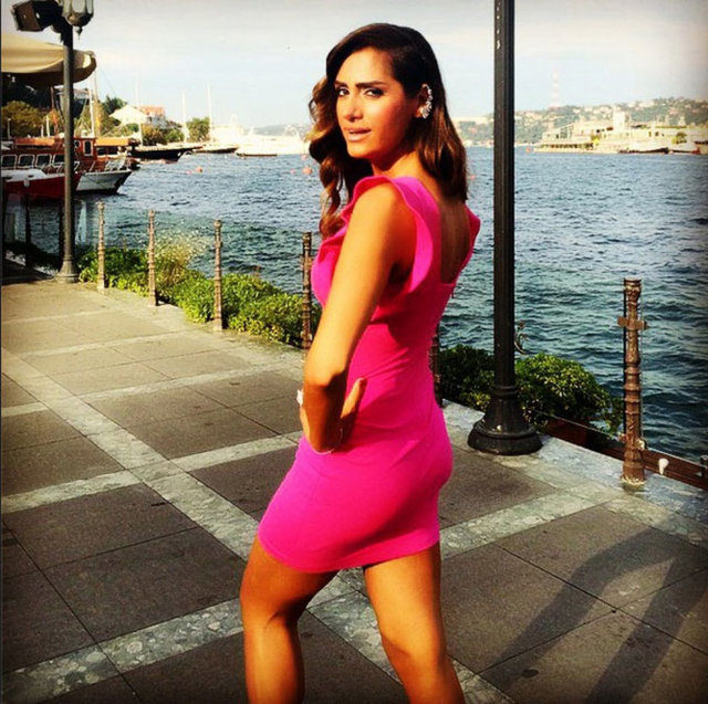 Ahmet Kural'ın parmağını kırdığı Naz Çekem sessizliğini bozdu! Naz Çekem kimdir?