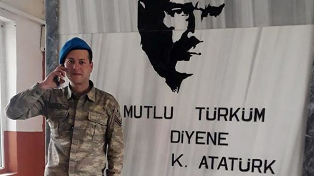 İstanbul'da askeri araç devrildi: 1 asker şehit 2 asker yaralı!