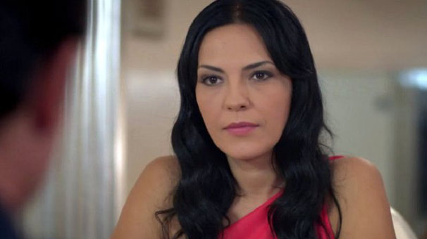 Yeşim Salkım mayolu görüntülendi 'Benden bu kadar'