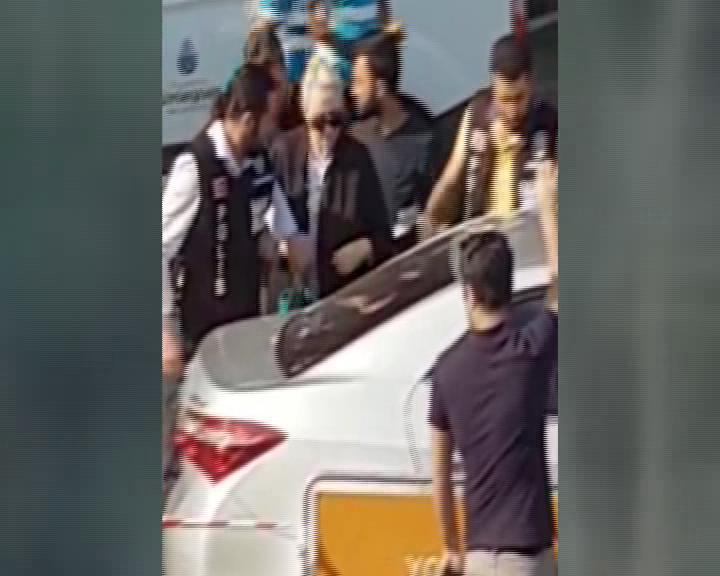 Adnan Oktar'ın yakalanma anı kamerada!