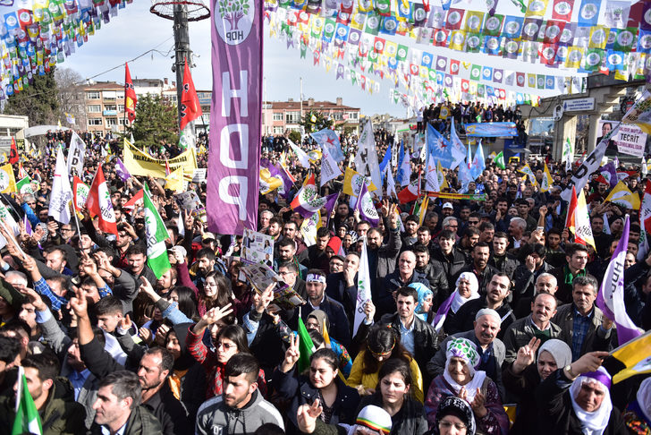 İzel'in son hali | Şarkıcı İzel'in yüzüne ne oldu?