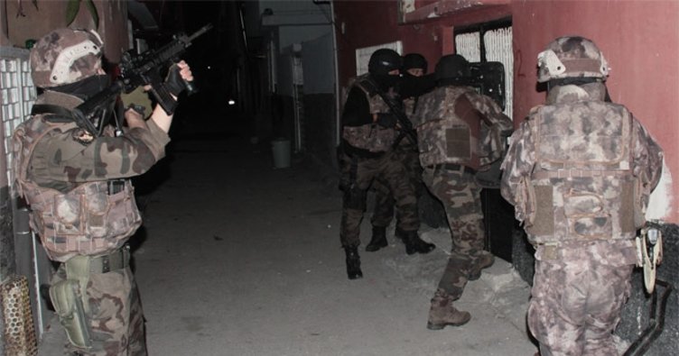İstanbul'da şafak operasyonu