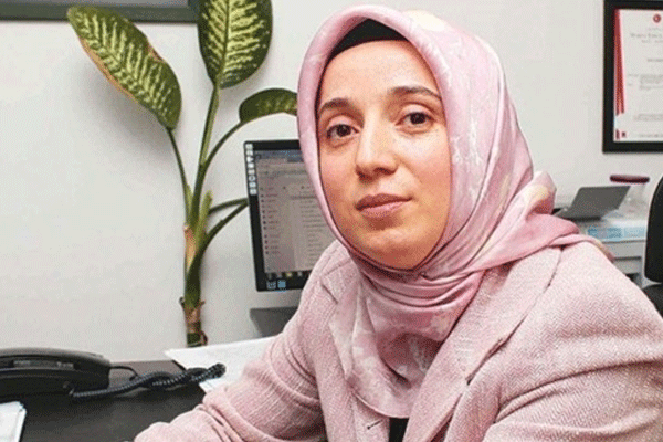 Fatma Benli Kimdir, Ne Bakanı | Nişanlısı Uğur Yalçın Kimdir