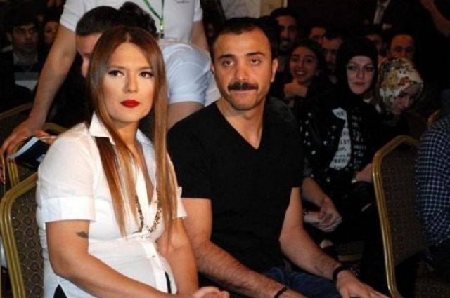 Demet Akalın ve Okan Kurt boşanıyor mu? Neden boşanıyor?