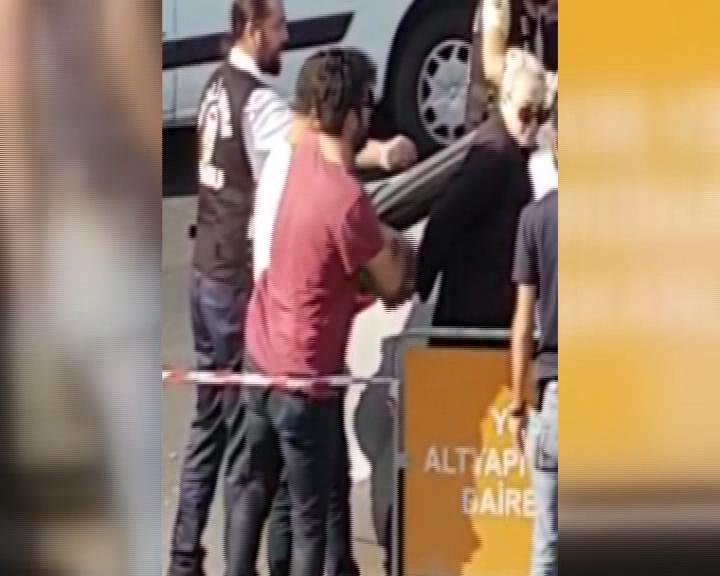 Adnan Oktar'ın yakalanma anı kamerada!