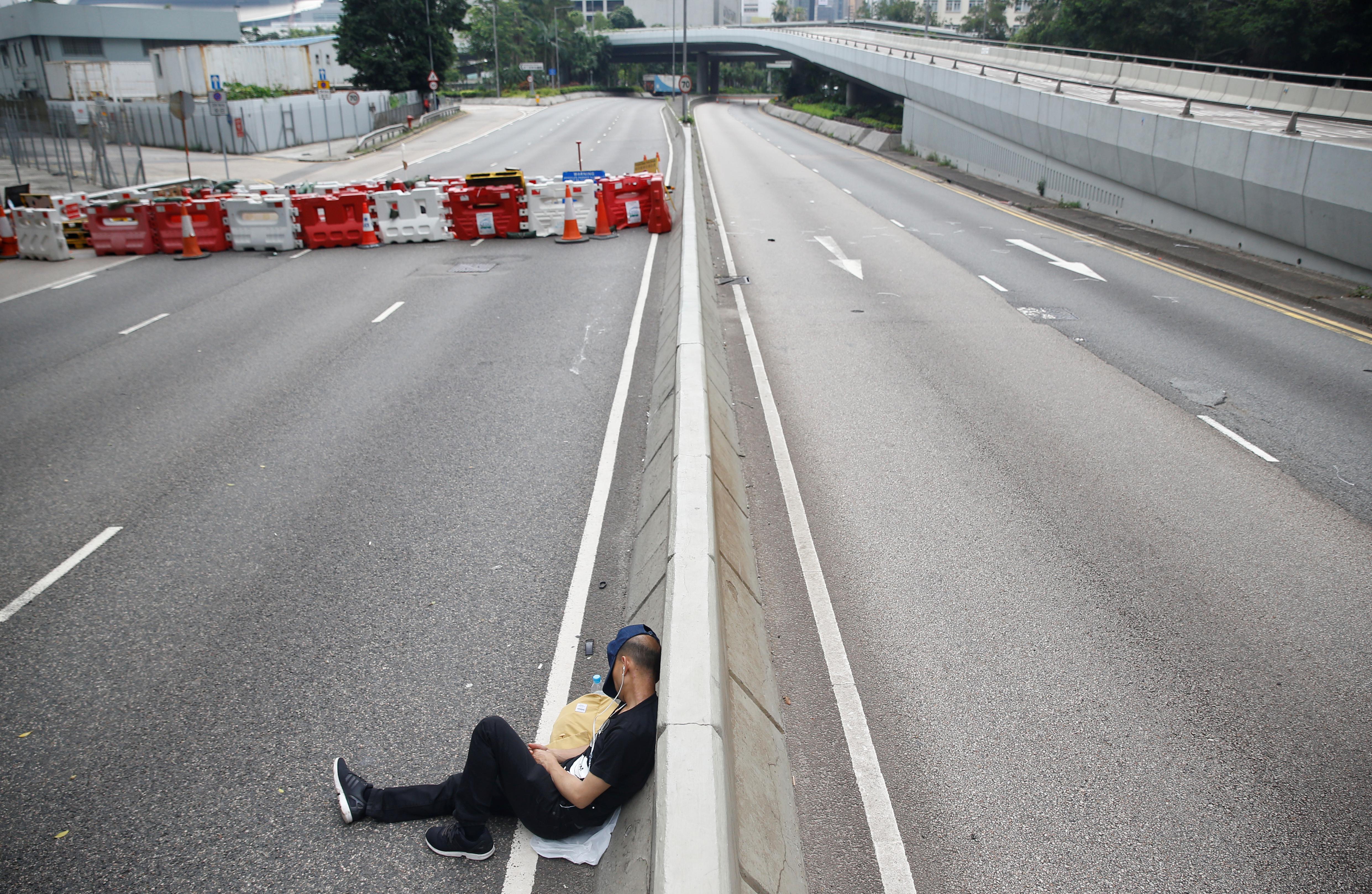Hong Kong'da protesto! Ünlü aktivist Joshua Wong eylemlere katıldı