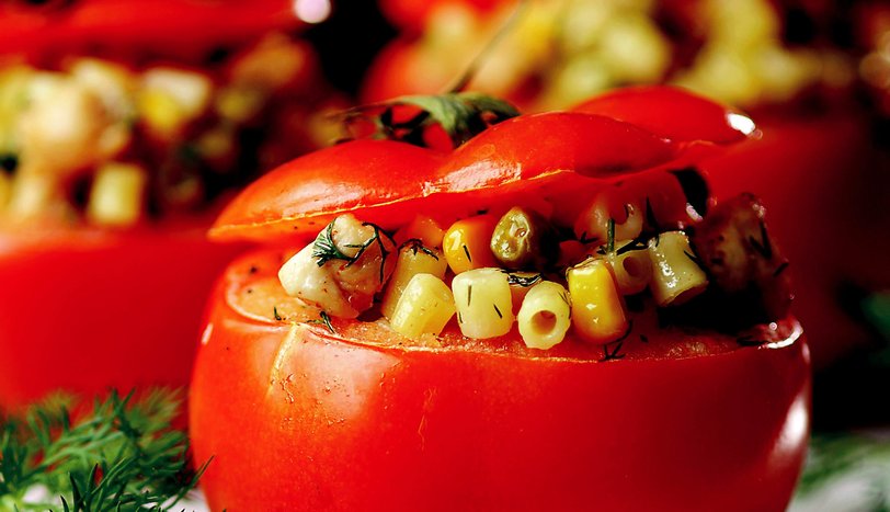 Makarnalı Domates Dolması nasıl yapılır? Gelinim Mutfakta Makarnalı Domates Dolması