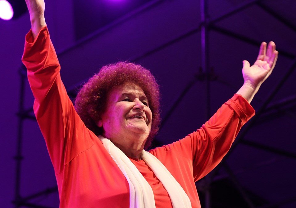 Selda Bağcan İle Mabel Matiz Düeti | Yuh Yuh Şarkısını Söylediler